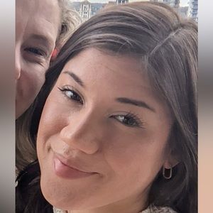 Meet your Posher, Laurelin